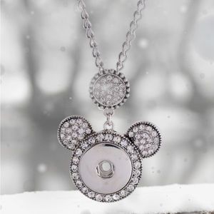 Mousie Snap Pendant Necklace